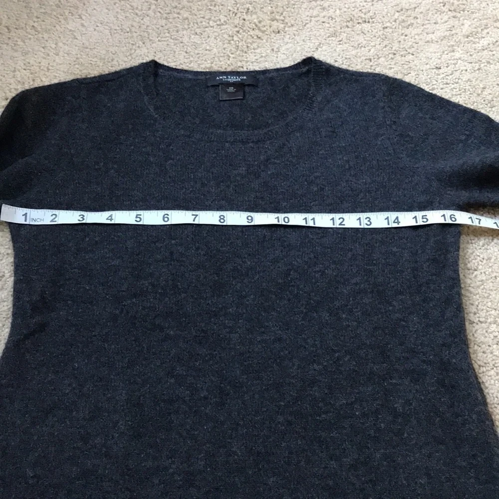 Ann Taylor XS cashmere crew sweater .